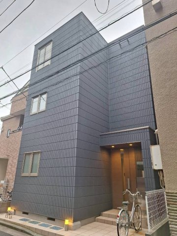 グランドソレイユ鶴見の外観