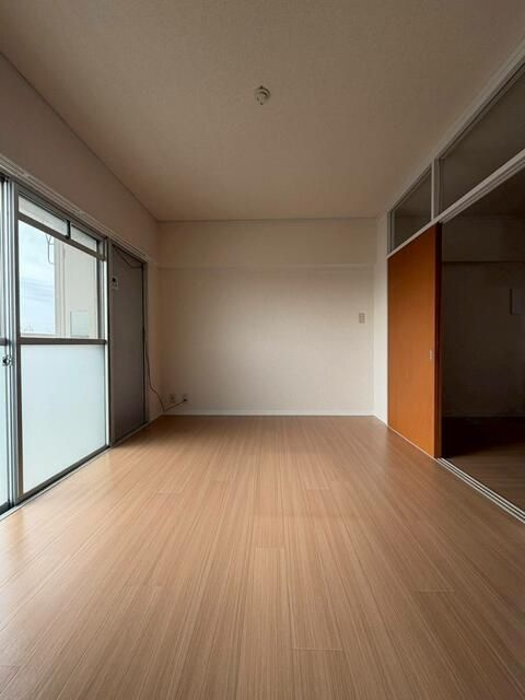 川口市新井町の賃貸マンションの寝室