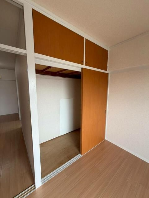 川口市新井町の賃貸マンションの収納