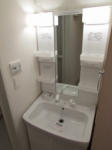 ソナチネ　Ａの洗面所