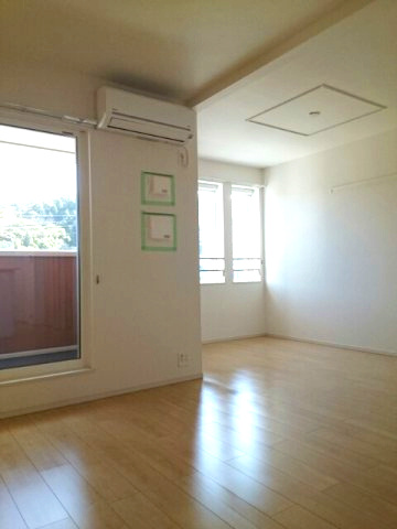 【居間・リビング】