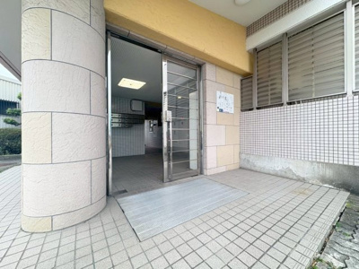 【エントランス】 | 新千里ハイツこうじ