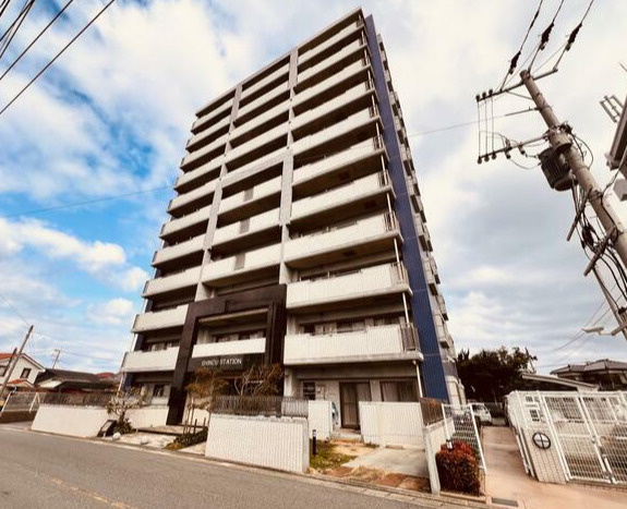 Ｊ’ｓＭＡＮＳＩＯＮ新宮ステーションの外観