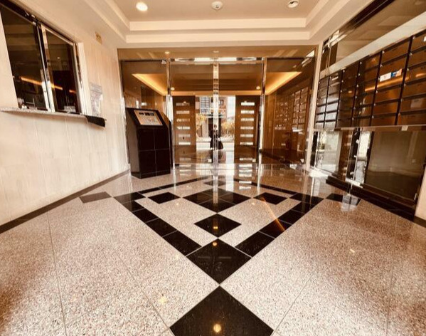 Ｊ’ｓＭＡＮＳＩＯＮ新宮ステーションのロビー
