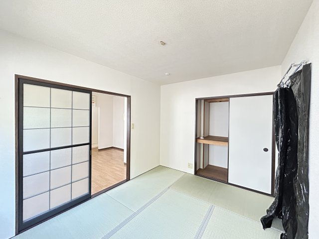 ファミールＢ