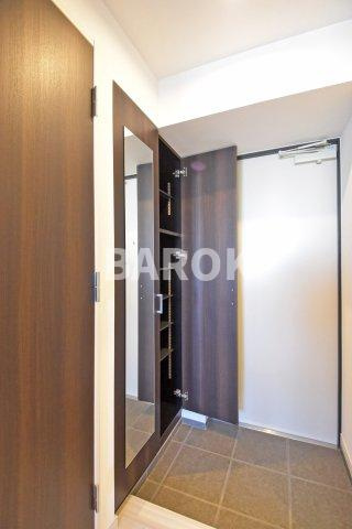 福岡市東区香椎駅前１丁目の賃貸マンションの玄関