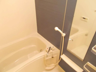 【浴室】 | ベル・グラース | 落ち着いた空間のお風呂です