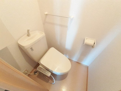【トイレ】 | ブリアン・アヴニール | 落ち着いた色調のトイレです