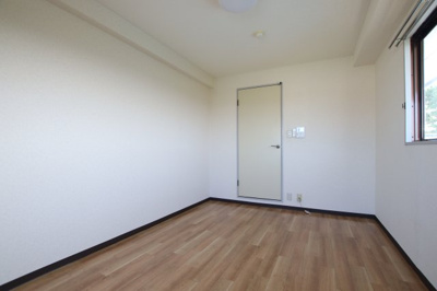 【洋室】 | 小林マンション