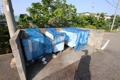 【その他共用部分】 | 小林マンション | 敷地内ゴミ置き場