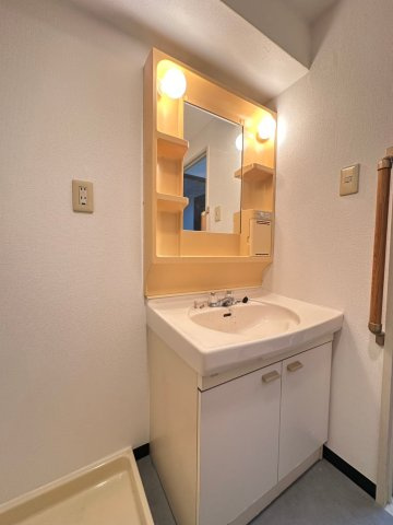 パセオ摂津Iの洗面所