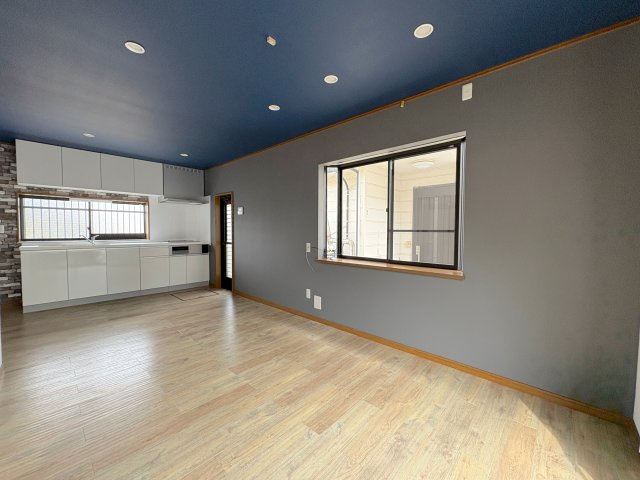 【居間・リビング】 | 本庄市児玉町児玉　中古戸建