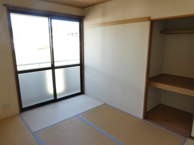 レジデンスエドヤの和室