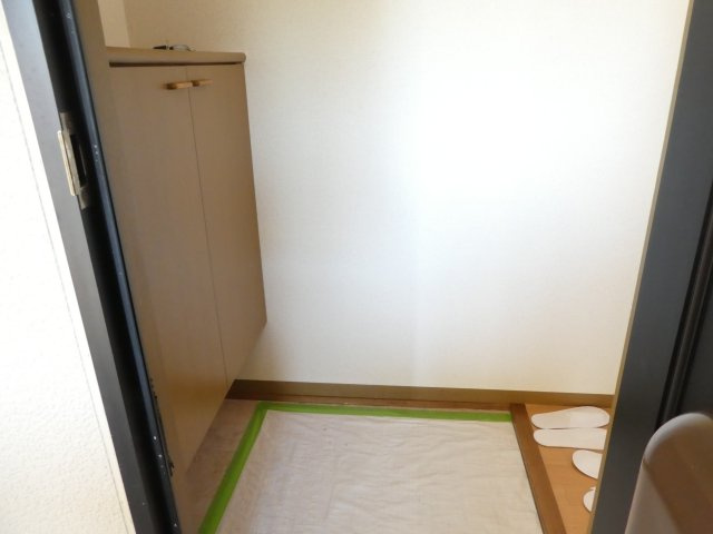 レジデンスエドヤの玄関