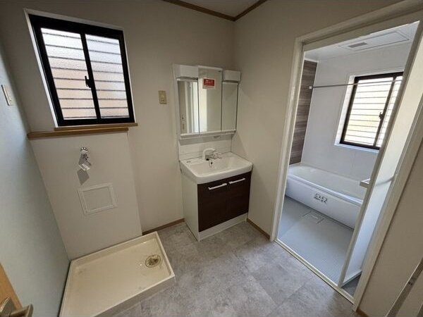 三好丘桜二丁目戸建ての洗面所