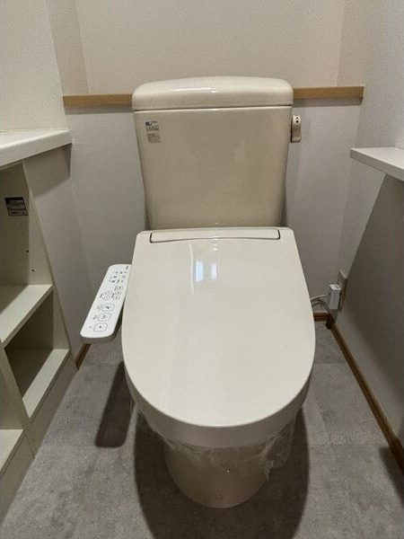 三好丘桜二丁目戸建てのトイレ