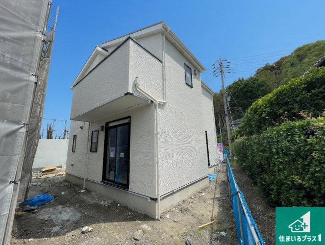 宇治市莵道池山　第1期　新築一戸建ての前面道路含む現地写真|周辺は落ち着いた街並みの住宅地！子育てがしやすい住環境です！まだ未完成ですが、現地でしかわからない事もございます。是非一度ご覧ください。