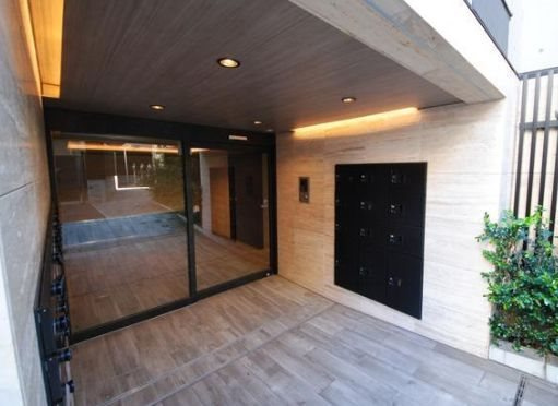 【エントランス】LEGALAND市谷薬王寺