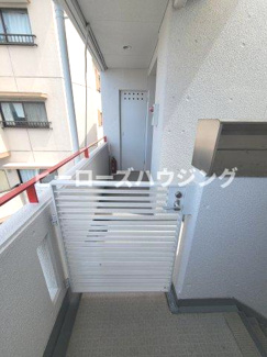 【その他】 | モアライフアサヒ | 5階はワンフロアー！戸建感覚の玄関ポーチ付きです