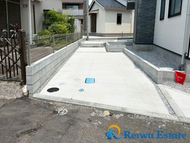 新築戸建　茅ヶ崎市松が丘2丁目の駐車場