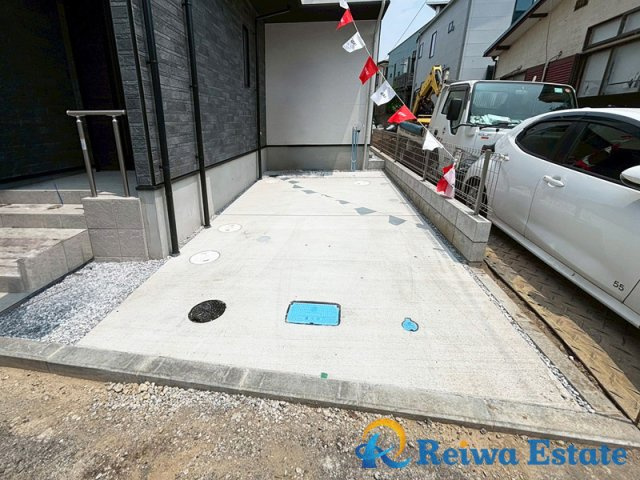 新築戸建　茅ヶ崎市松が丘2丁目の駐車場