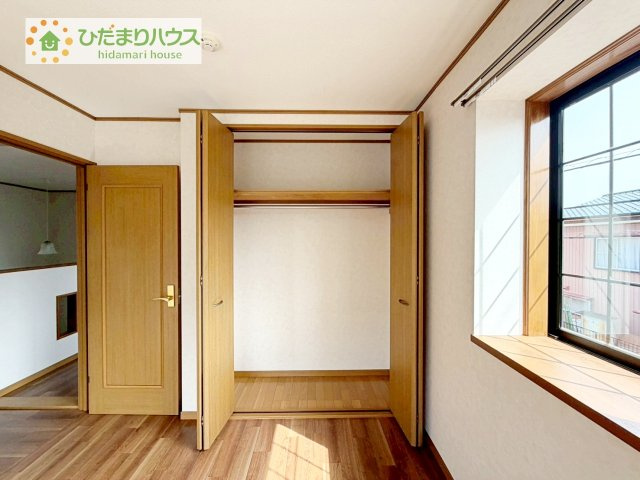 【収納】 | 土浦市右籾　中古戸建 | ハンガーパイプ付でお洋服の出し入れもラクラクです！