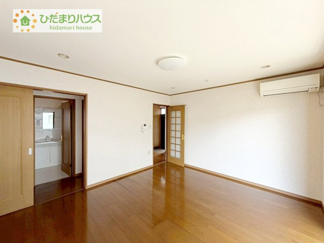【居間・リビング】 | 土浦市右籾　中古戸建 | お友達や親戚とホームパーティもいいですね(*^^*)