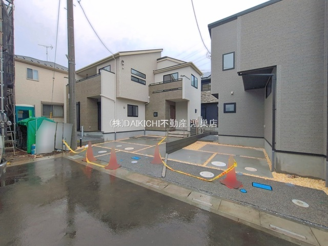 【前面道路含む現地写真】 | 北本市中丸7丁目　新築戸建　全12棟　2号棟
