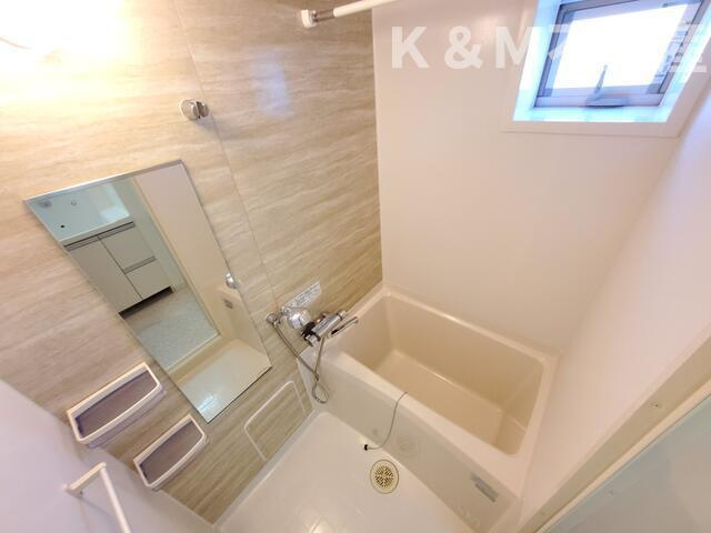 （ロフト付き）Ｇｌａｎｚ新松戸の浴室|落ち着いた空間のお風呂です