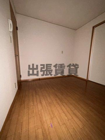 仲介手数料0円！！ジュネスSAGAの居間・リビング