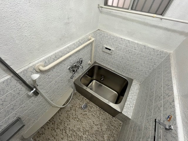 錦織東1丁目戸建の浴室