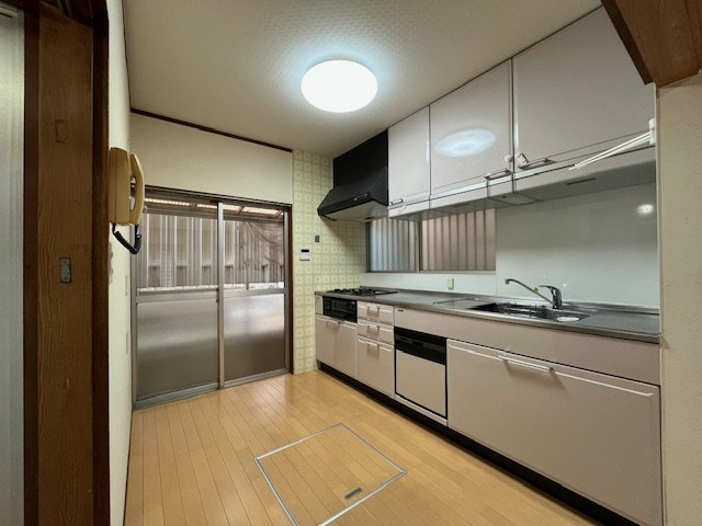 錦織東1丁目戸建のキッチン