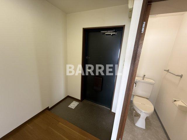 伊丹マンションの玄関