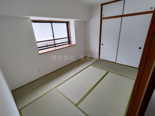 【和室】 | マイキャッスル南古谷駅前 | 和室6.0帖、和室ならではの温かな和の空間で寛ぎの時間を過ごせます