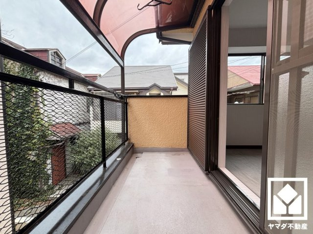西宮市甲子園網引町のバルコニー