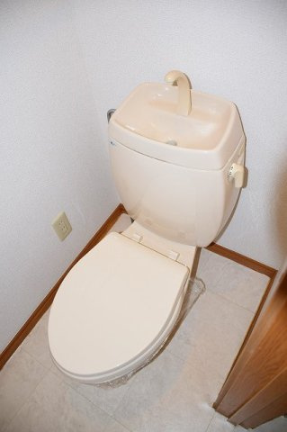 クレセント新町Ⅱのトイレ