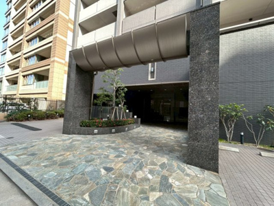  | ソシオ上幟 | 管理の行き届いた綺麗なエントランス