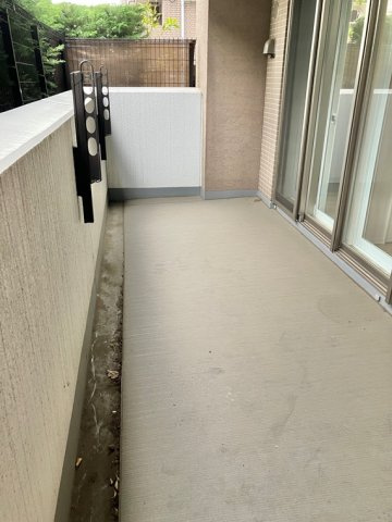 プレミスト平和台のバルコニー