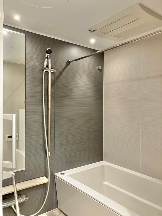 プレミスト平和台の浴室