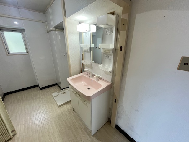 光明台ハイタウン1号棟の独立洗面台