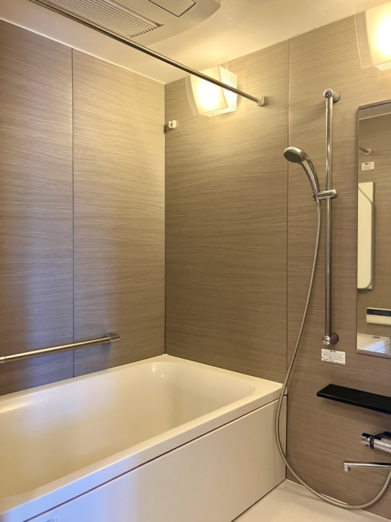 ヴェレーナシティ　パレ・ド・シエルカルティエ４の浴室