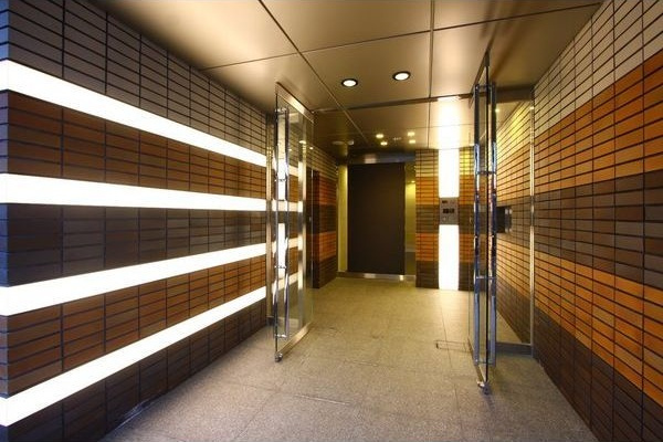 福岡市博多区博多駅南５丁目の賃貸マンションのロビー