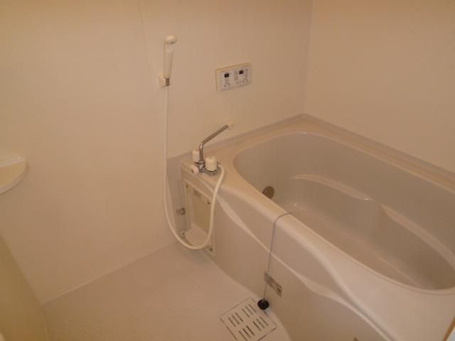 ソレイユ　シャルマンの浴室