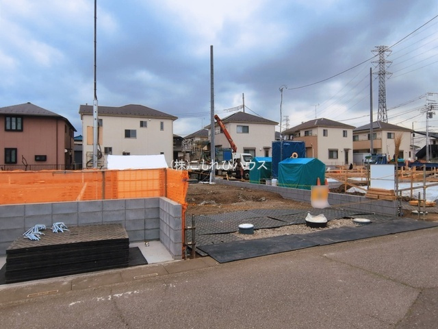 北本市中丸7丁目　新築一戸建て　ブルーミングガーデン　06の駐車場|撮影：'26/03/18