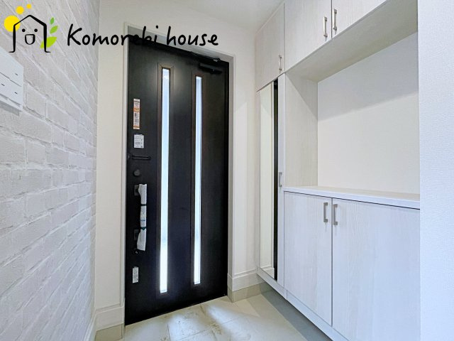 北本市中丸7丁目　新築一戸建て　ブルーミングガーデン　06の玄関|撮影：'26/07/04