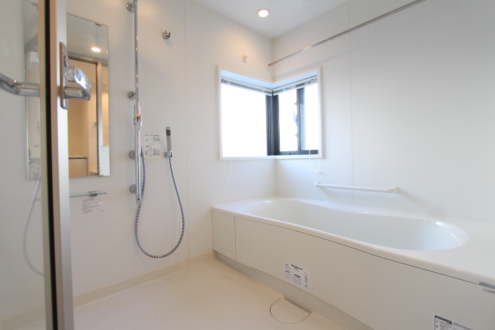 プラウドフラット横浜の浴室|※参考写真