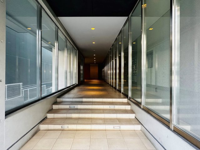 プラウドフラット横浜のロビー