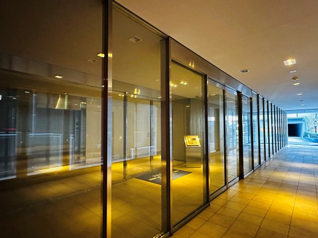 プラウドフラット横浜のロビー