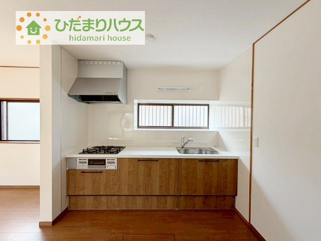 【キッチン】 | 土浦市右籾1期　中古戸建 | 料理をしながらでも、ご家族との会話を楽しめる対面式キッチン♪