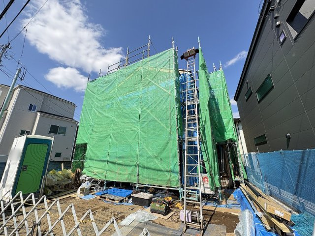 【外観】 | 志木市本町2丁目　新築一戸建住宅　全1棟　(志木本店) | 現地（2026年3月）撮影／建築中の新築戸建て。